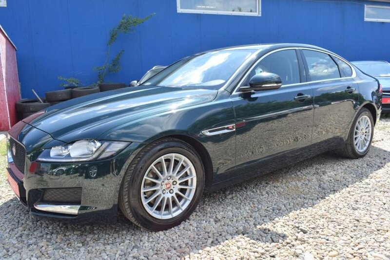 Jaguar XF